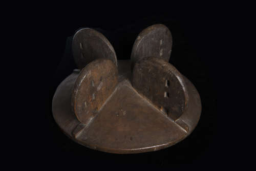 KAMBA STOOL